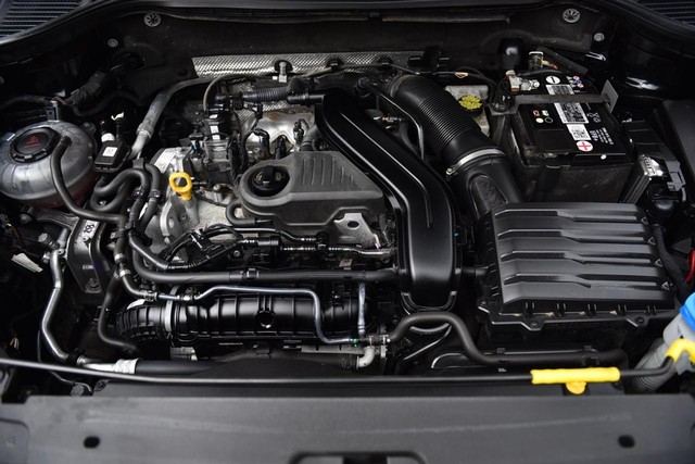 Volkswagen Taos Vehicle Image 25