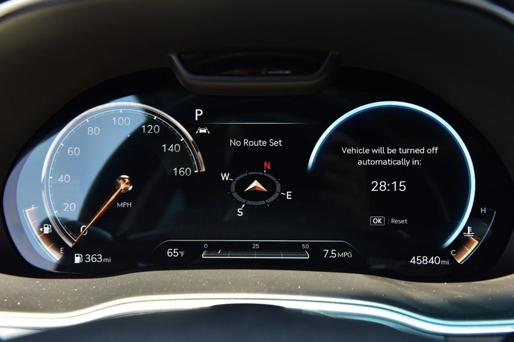 Genesis GV80 Vehicle Full-screen Gallery Image 14