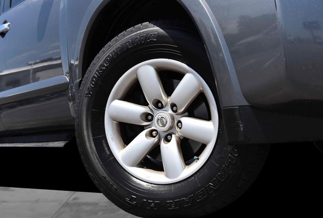 Nissan Armada Vehicle Image 03