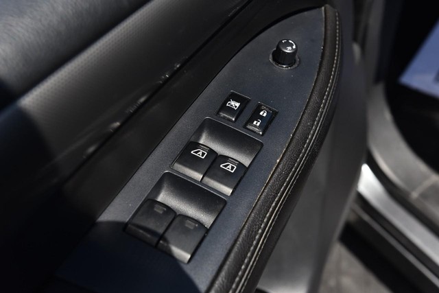 Nissan Armada Vehicle Image 08