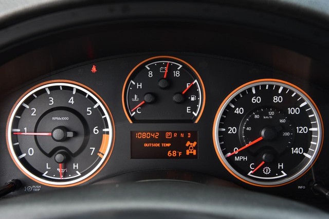 Nissan Armada Vehicle Image 11