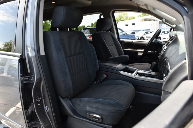 Nissan Armada Vehicle Image 18