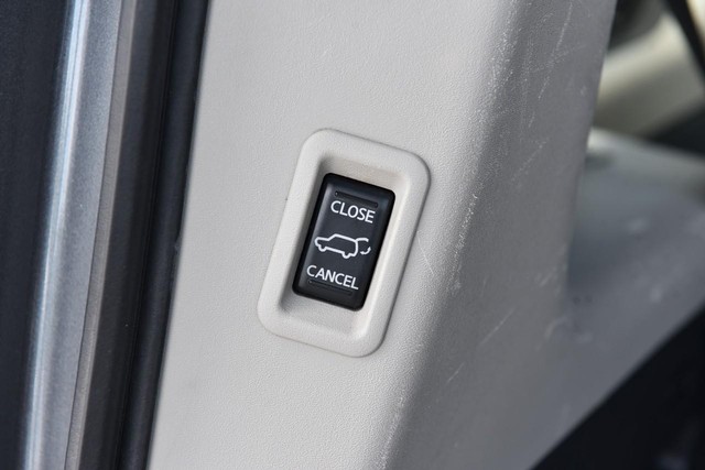 Nissan Armada Vehicle Image 25