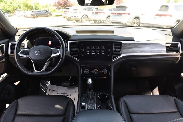 Volkswagen Atlas Cross Sport Vehicle Image 07