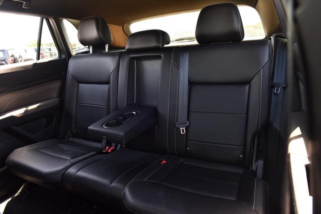 Volkswagen Atlas Cross Sport Vehicle Image 21
