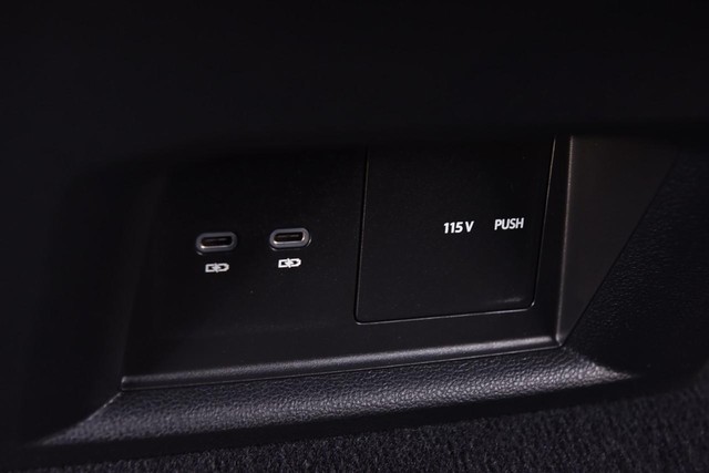 Volkswagen Atlas Cross Sport Vehicle Image 23
