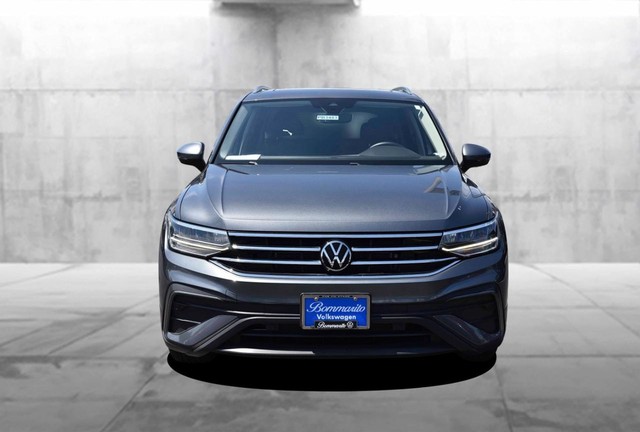 Volkswagen Tiguan Vehicle Image 04