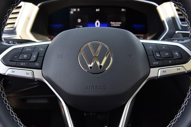 Volkswagen Tiguan Vehicle Image 18