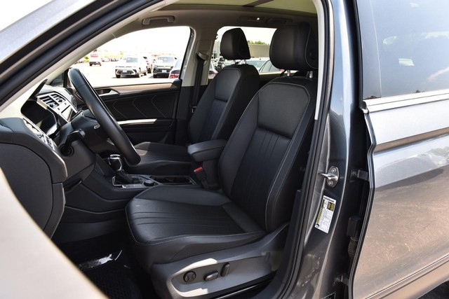 Volkswagen Tiguan Vehicle Image 19
