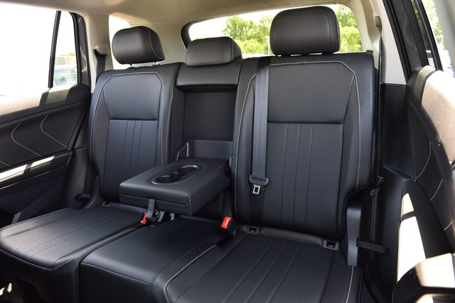 Volkswagen Tiguan Vehicle Image 22