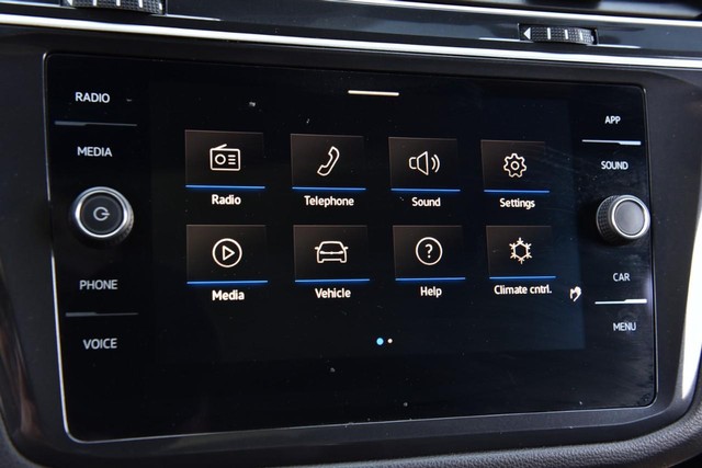 Volkswagen Tiguan Vehicle Image 14