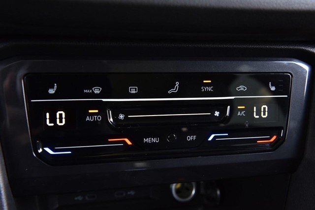 Volkswagen Tiguan Vehicle Image 15