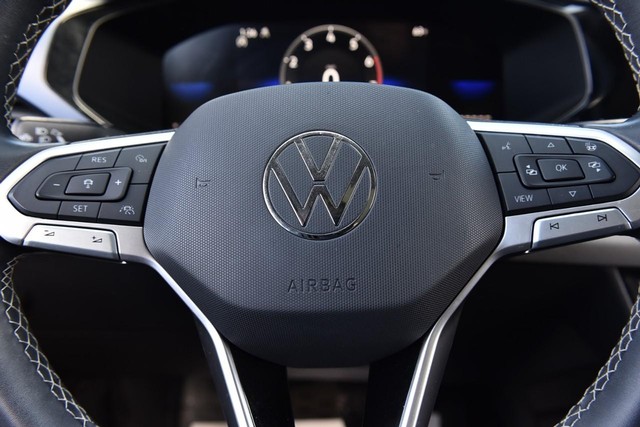Volkswagen Taos Vehicle Image 18