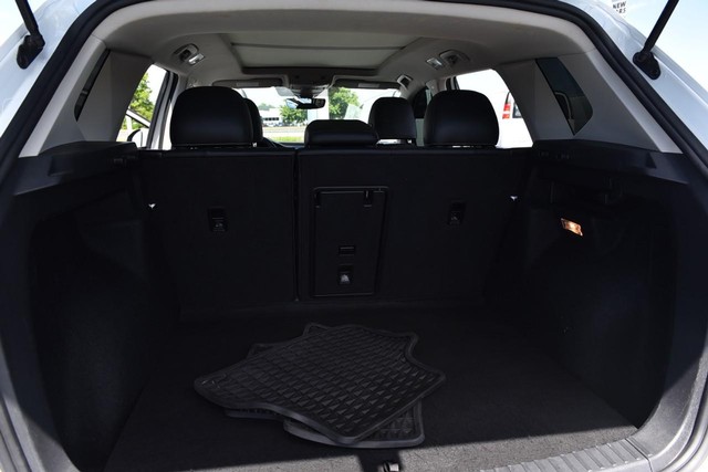 Volkswagen Taos Vehicle Image 25
