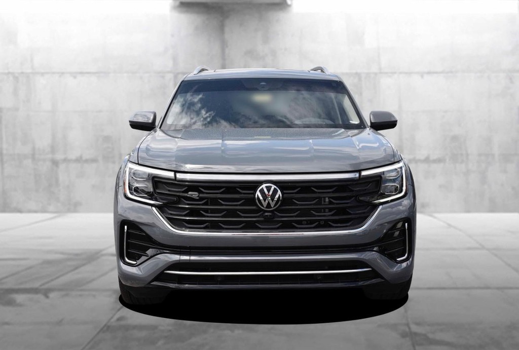 Volkswagen Atlas Vehicle Full-screen Gallery Image 4