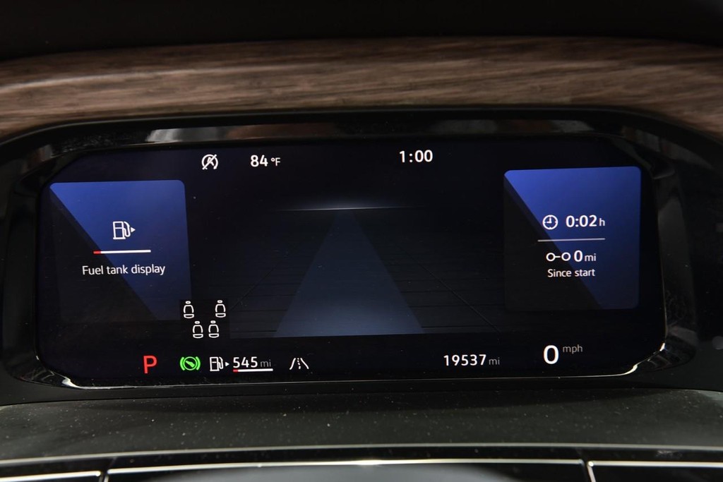 Volkswagen Atlas Vehicle Full-screen Gallery Image 12