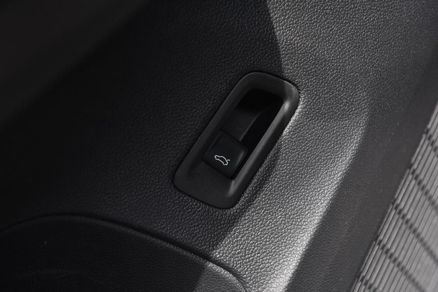Volkswagen Atlas Vehicle Image 09