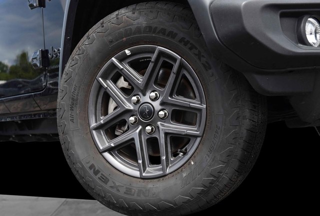 Jeep Wrangler Vehicle Image 03