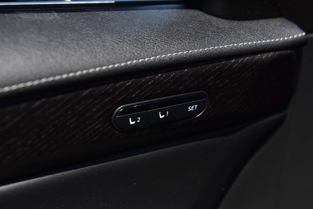 INFINITI QX60 Vehicle Image 10