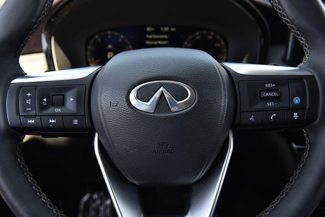 INFINITI QX60 Vehicle Image 19