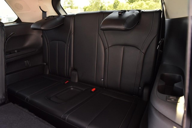 INFINITI QX60 Vehicle Image 26