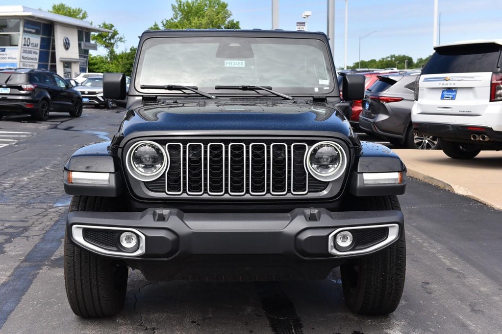 Jeep Wrangler 4xe Vehicle Full-screen Gallery Image 4