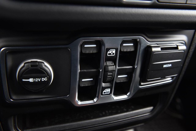 Jeep Wrangler 4xe Vehicle Image 16