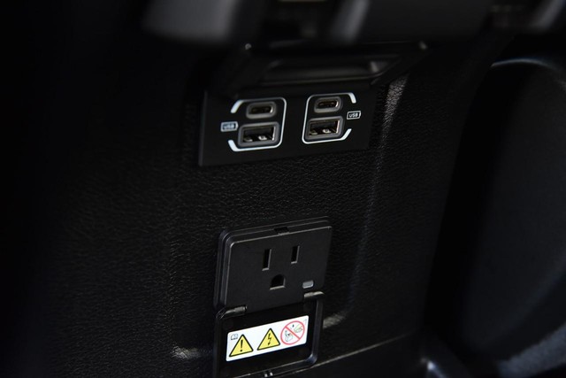 Jeep Wrangler 4xe Vehicle Image 25