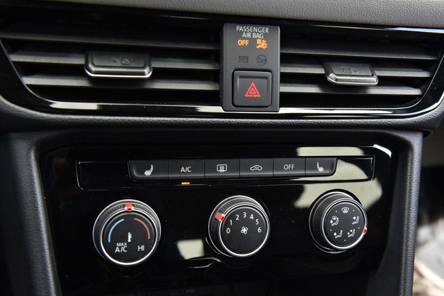 Volkswagen Taos Vehicle Image 14