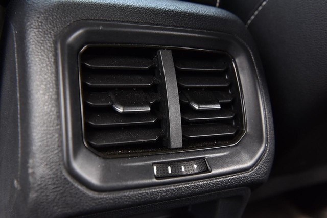 Volkswagen Taos Vehicle Image 21