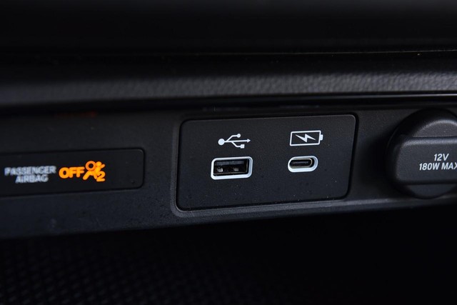 Honda CR-V Vehicle Image 16
