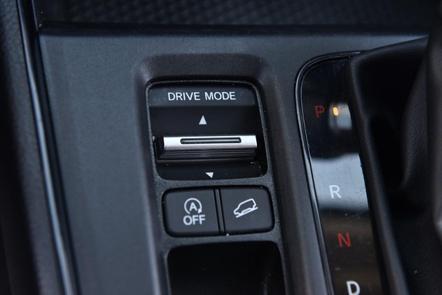 Honda CR-V Vehicle Image 17