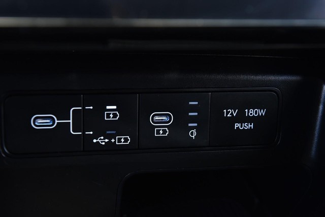 Hyundai Tucson Vehicle Image 16