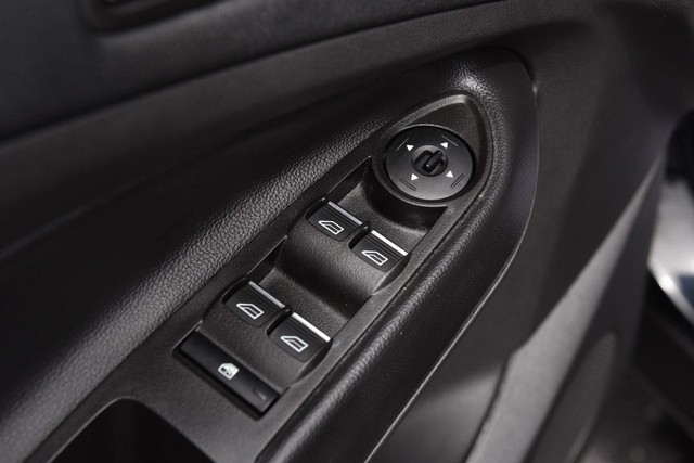 Ford Escape Vehicle Image 08