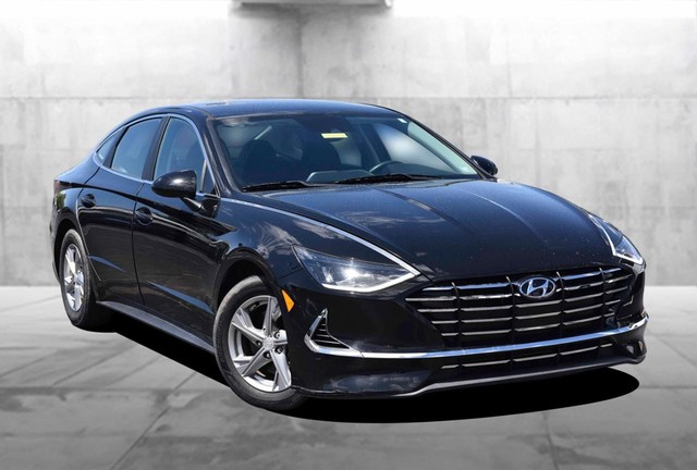 Hyundai Sonata Vehicle Image 02