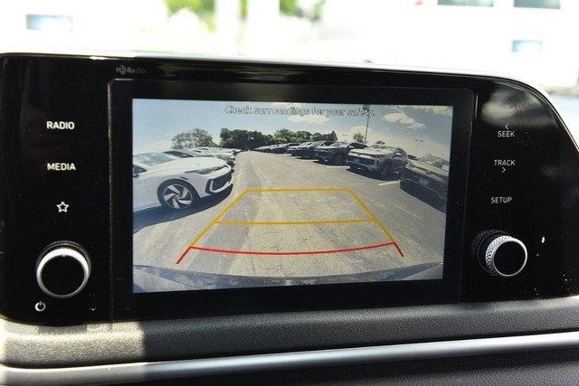 Hyundai Sonata Vehicle Image 11