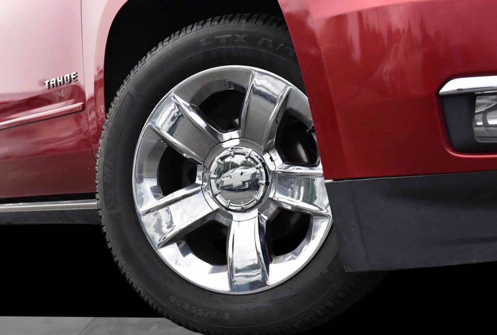 Chevrolet Tahoe Vehicle Full-screen Gallery Image 03