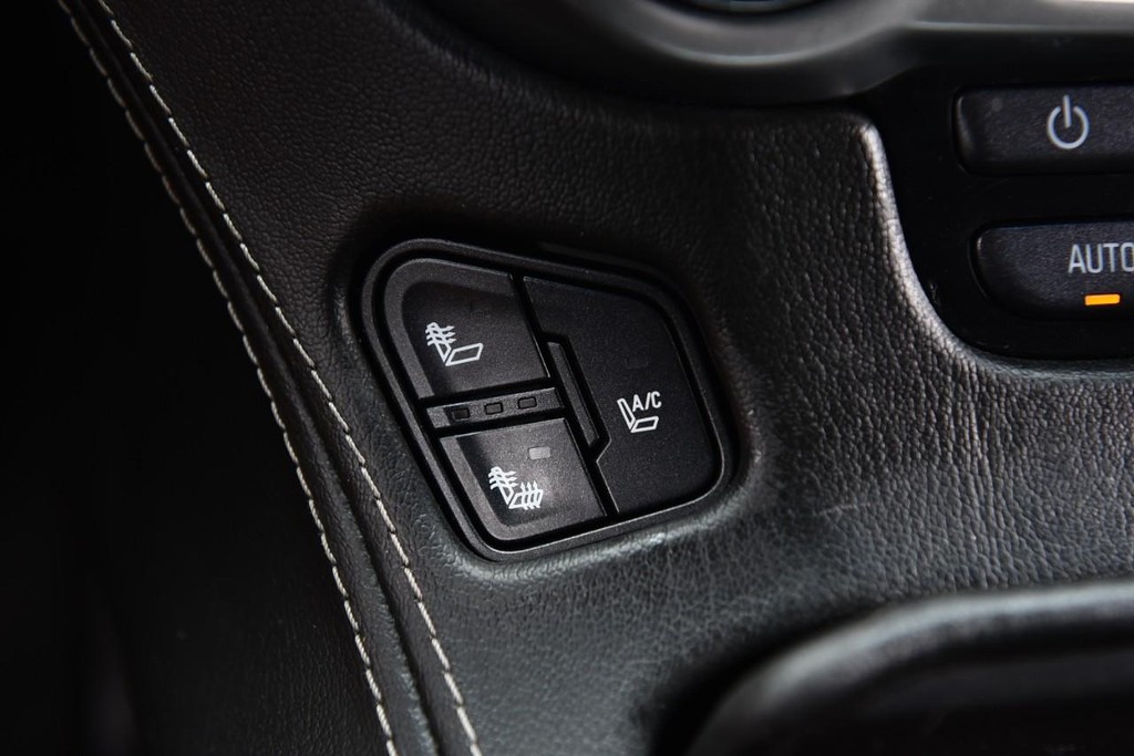 Chevrolet Tahoe Vehicle Full-screen Gallery Image 18