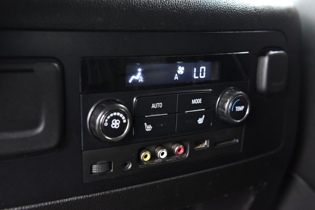 Chevrolet Tahoe Vehicle Full-screen Gallery Image 26