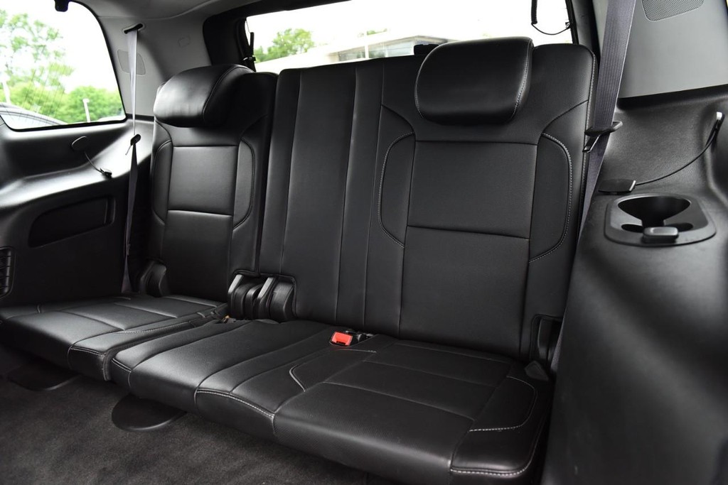 Chevrolet Tahoe Vehicle Full-screen Gallery Image 28