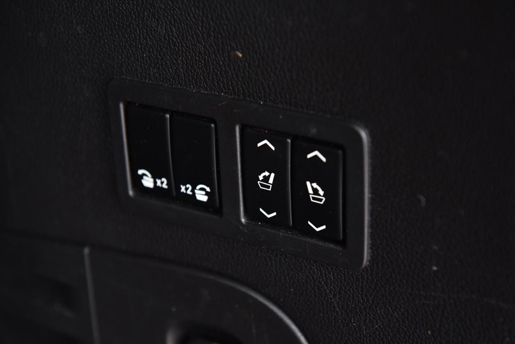 Chevrolet Tahoe Vehicle Full-screen Gallery Image 30
