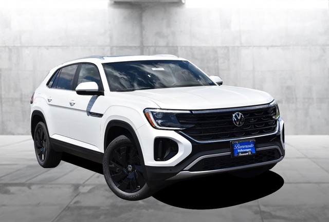 Volkswagen Atlas Cross Sport Vehicle Image 02