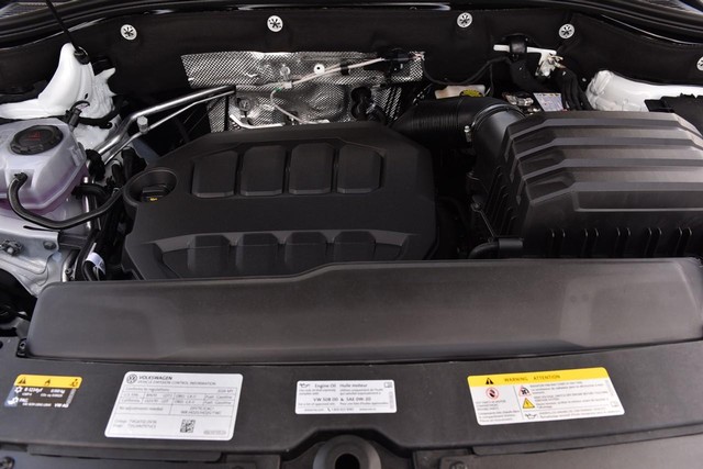 Volkswagen Atlas Cross Sport Vehicle Image 27