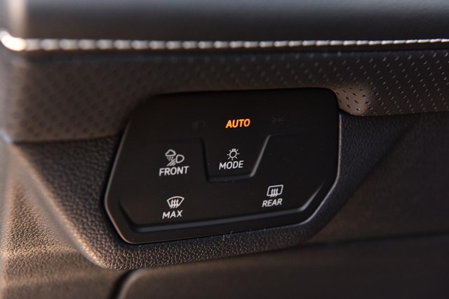 Volkswagen Atlas Vehicle Image 10