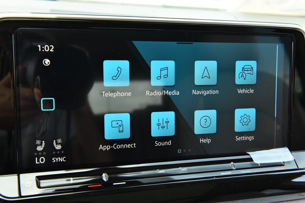 Volkswagen Atlas Vehicle Full-screen Gallery Image 14
