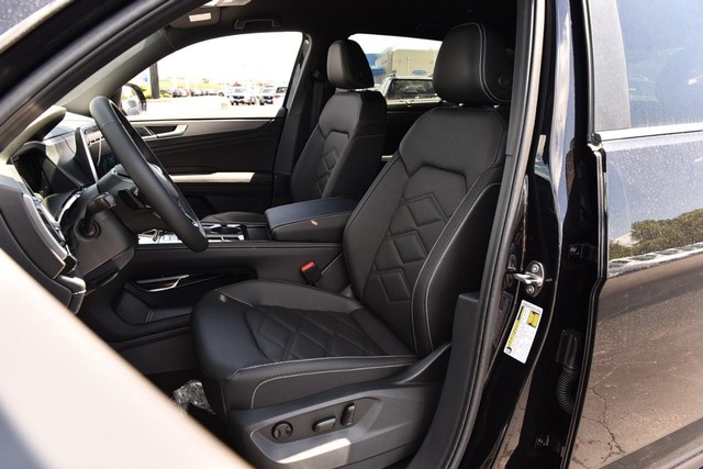 Volkswagen Atlas Cross Sport Vehicle Image 18
