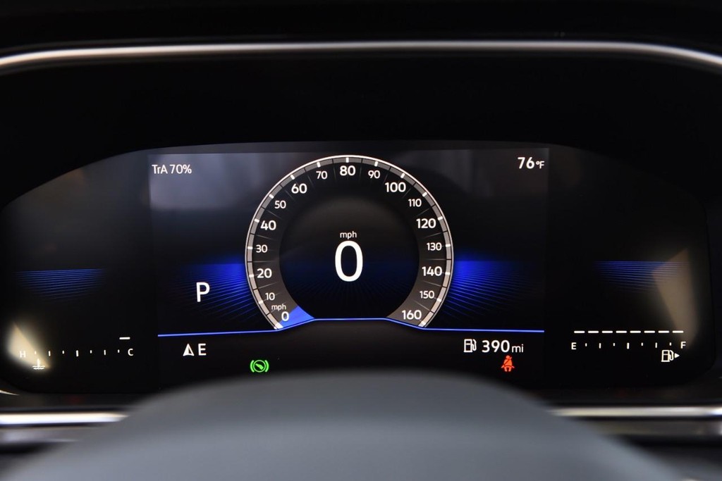 Volkswagen Taos Vehicle Full-screen Gallery Image 11