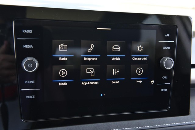 Volkswagen Taos Vehicle Image 13