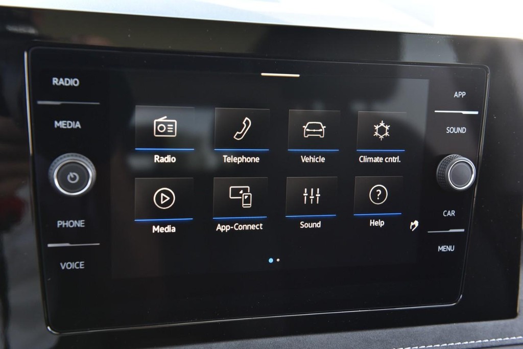 Volkswagen Taos Vehicle Full-screen Gallery Image 13