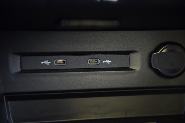 Volkswagen Taos Vehicle Image 15